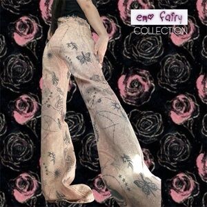 Fairygrunge BDG Urban Outfitters Runched Dipped V-Front Distressed Jeans in Tan